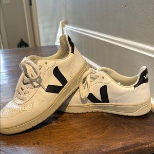 Veja V-10 White and Black Sneakers